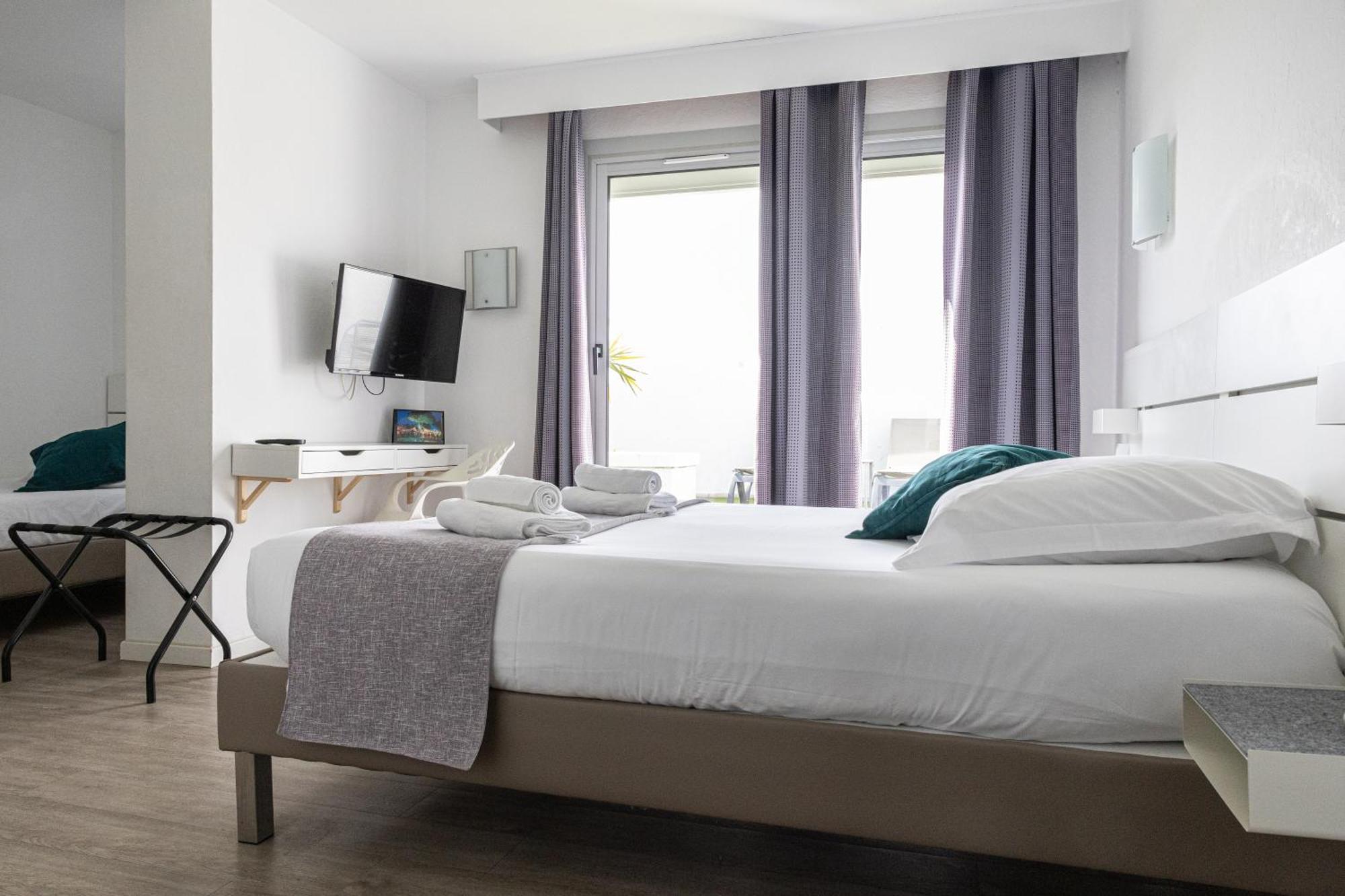 Hotel Aquarius Canet-en-Roussillon Dış mekan fotoğraf