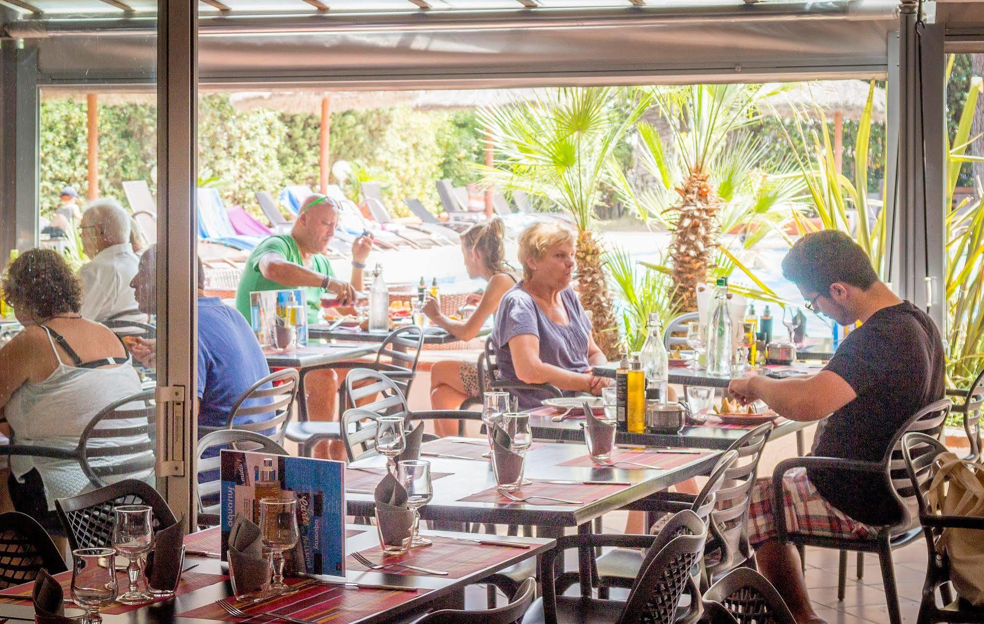 Hotel Aquarius Canet-en-Roussillon Dış mekan fotoğraf